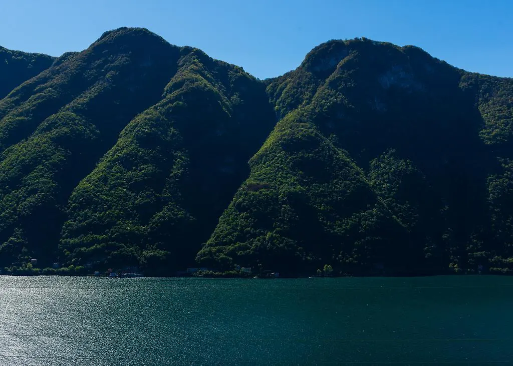 Tra Lago E Montagna Baita La Morena Nesso Çiftlik konaklama