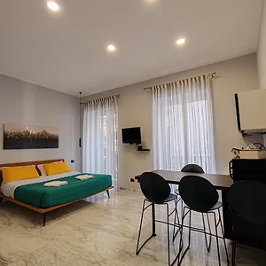 https://lily-apartments.palermohotels.org